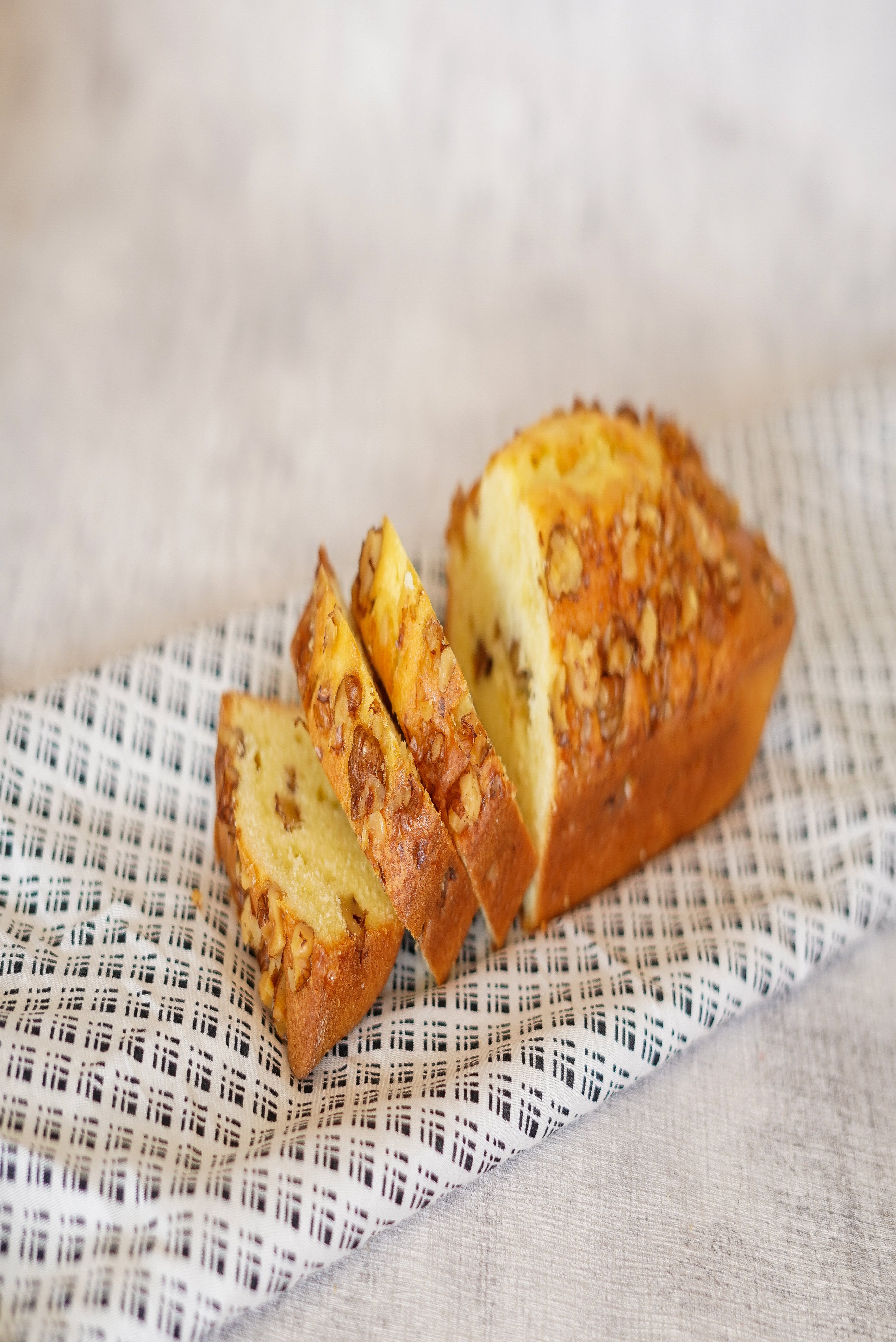 Banana Walnut Cake